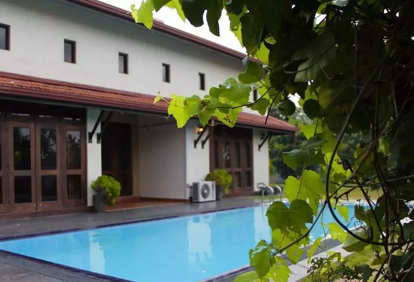 ホテル Airport Villa