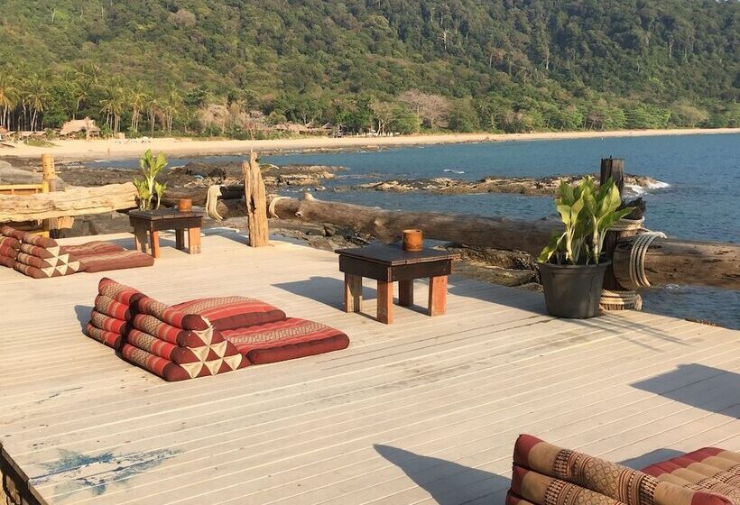 Hotel Bamboo Bay Family Resort