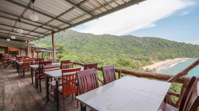 Hotel Bamboo Bay Family Resort