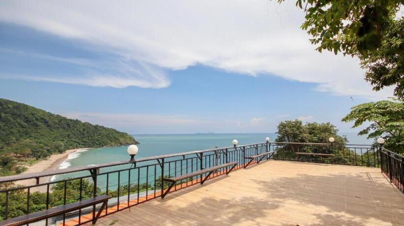 Hotel Bamboo Bay Family Resort