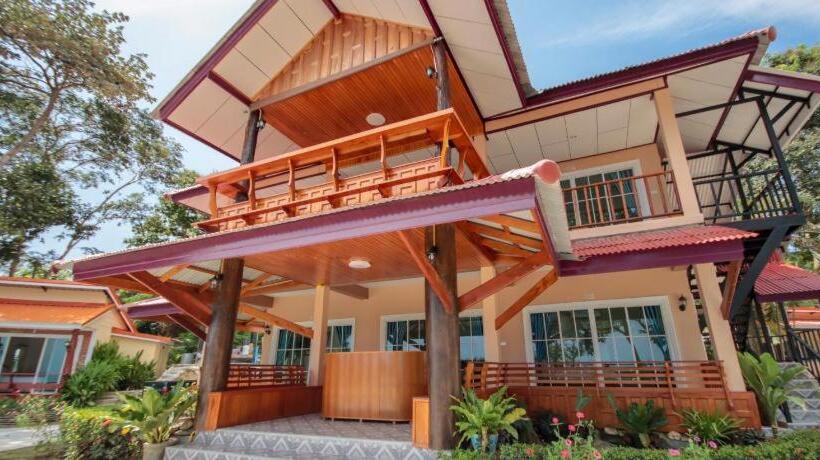 Hotel Bamboo Bay Family Resort