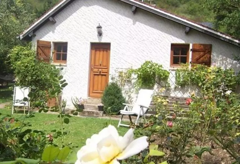 Отель Aux Marguerites