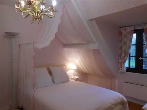 Отель Aux Marguerites