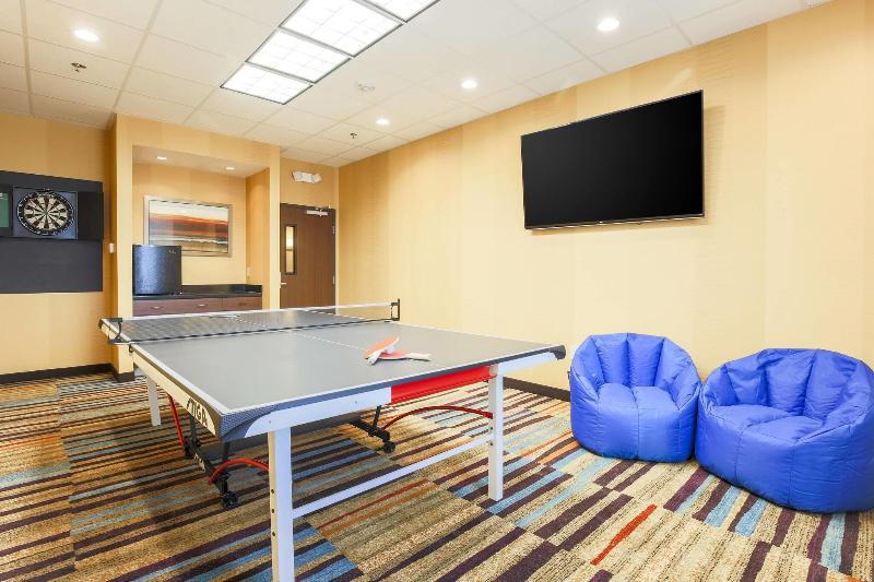 فندق Fairfield Inn & Suites By Marriott Pleasanton