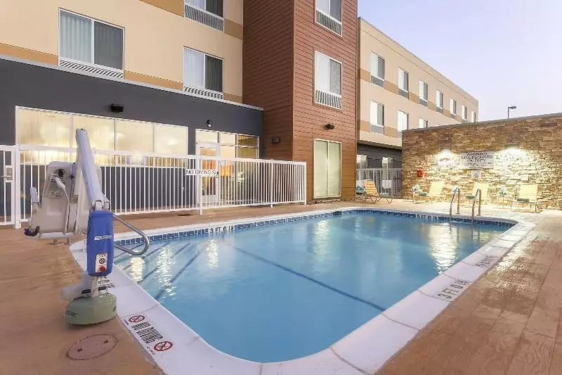 酒店 Fairfield Inn & Suites By Marriott Pleasanton