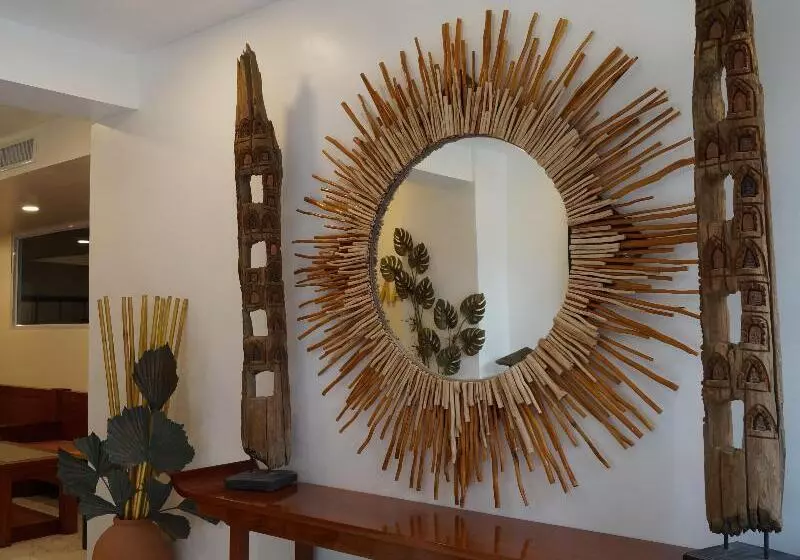 Отель Family Boutique