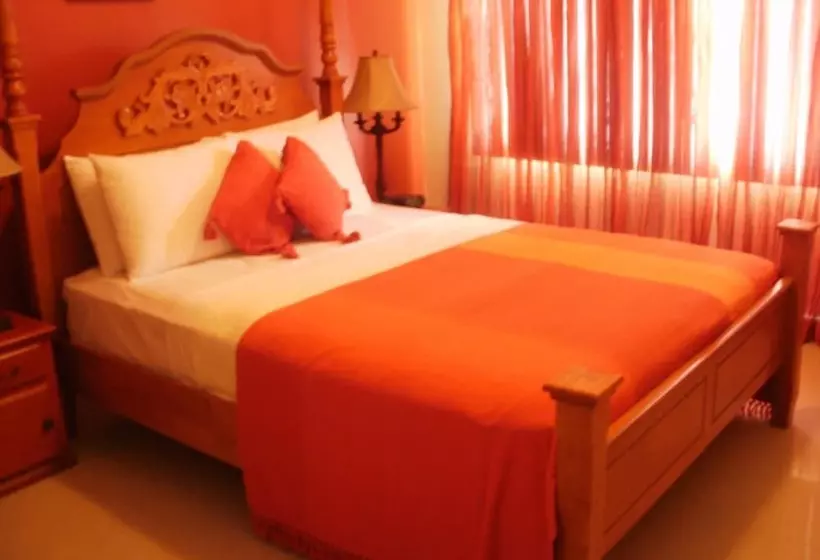 هتل Innflight Suites
