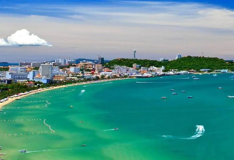 ホテル Jp Inn Pattaya