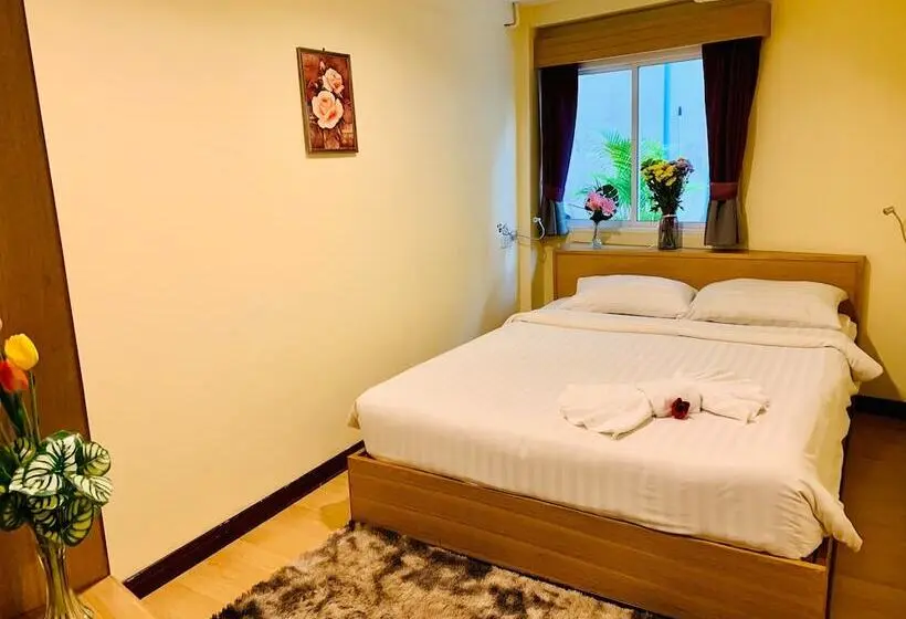 ホテル Jp Inn Pattaya
