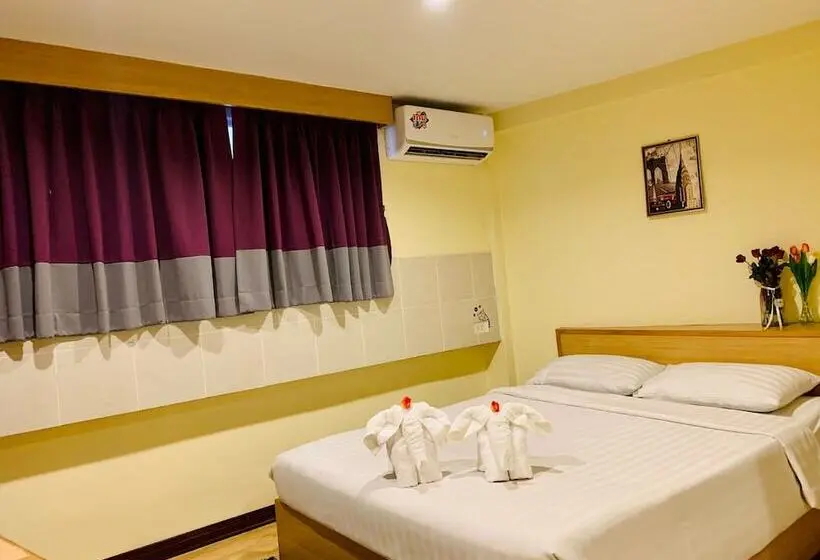 ホテル Jp Inn Pattaya