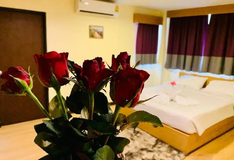 ホテル Jp Inn Pattaya