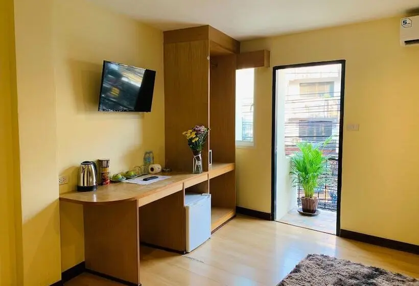 ホテル Jp Inn Pattaya