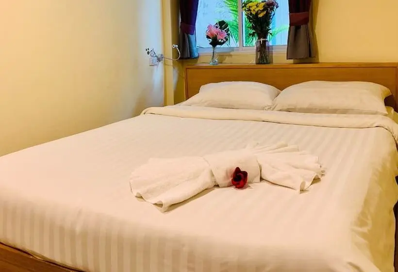 ホテル Jp Inn Pattaya