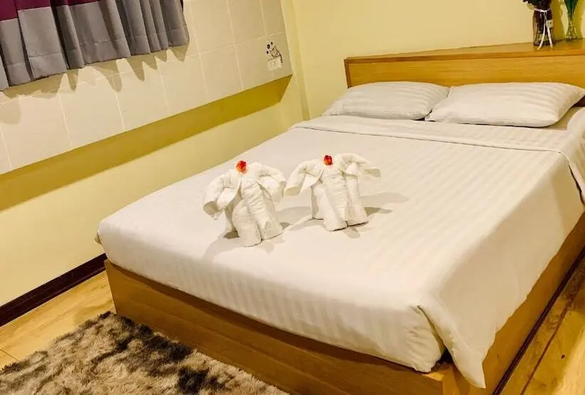 ホテル Jp Inn Pattaya