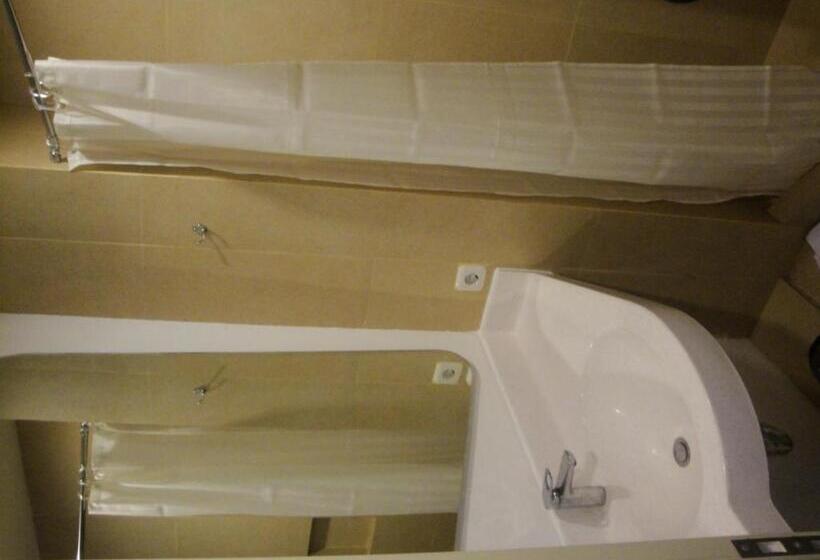 Top Hotel Manado By Gran Puri