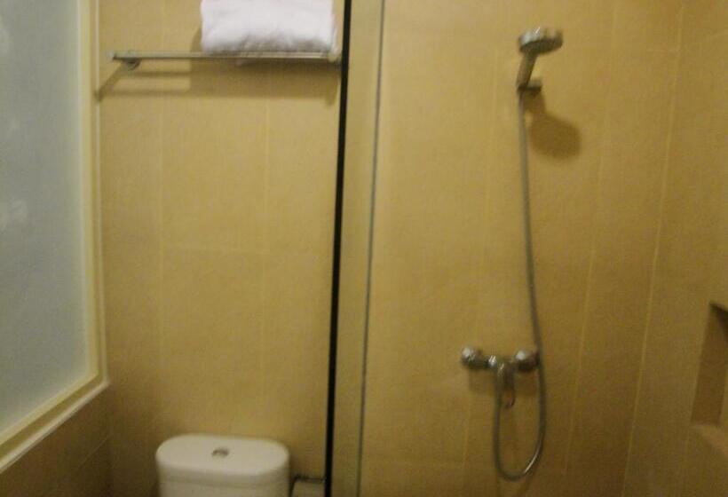 Top Hotel Manado By Gran Puri