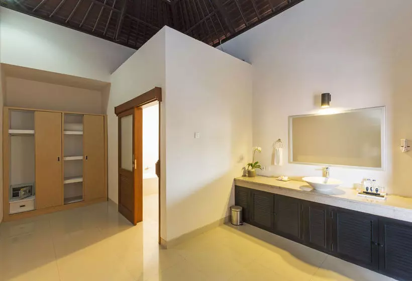 Kubal Villa & Restaurant