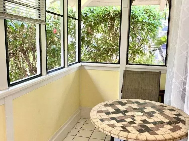 Pension Big Island Retreat