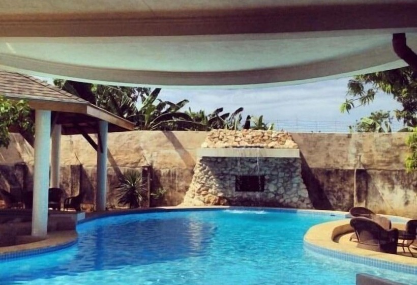 פנסיון Lapu Lapu Cottages & Restaurant