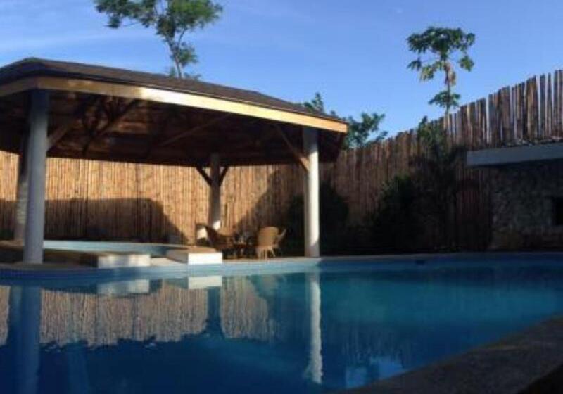 פנסיון Lapu Lapu Cottages & Restaurant