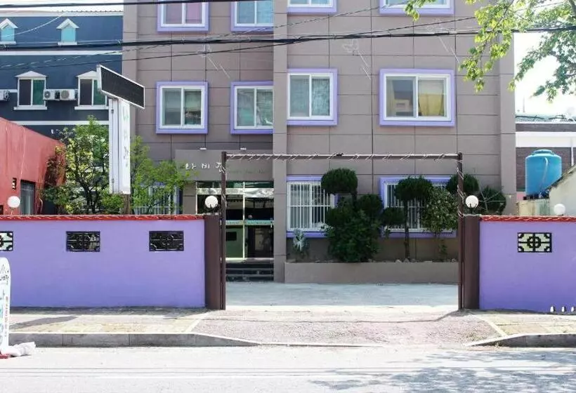 Majatalo Nabizam Motel