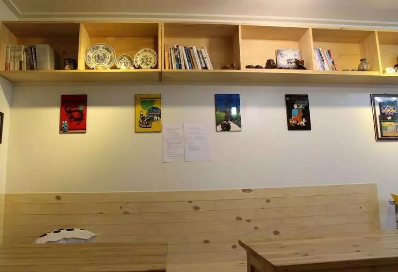 Majatalo Nabizam Motel