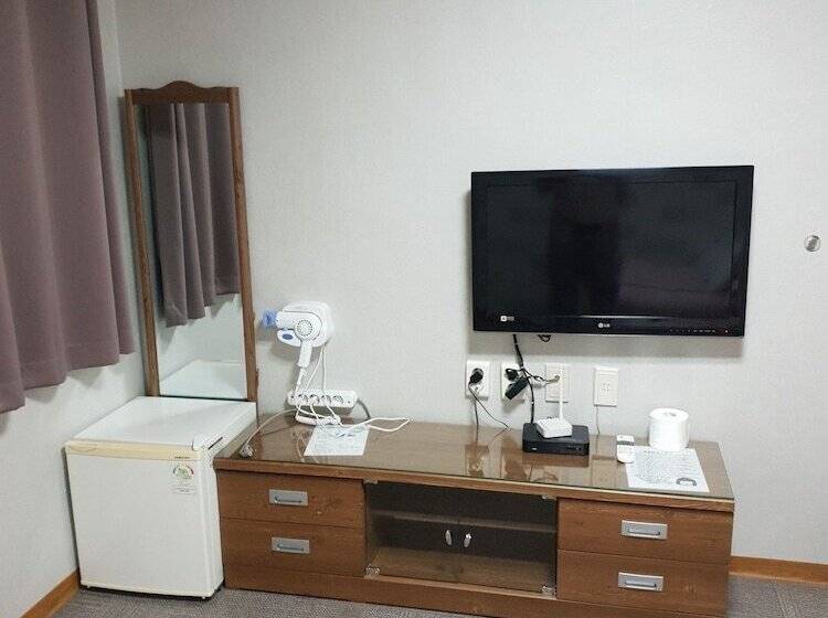 Pensió Nabizam Motel