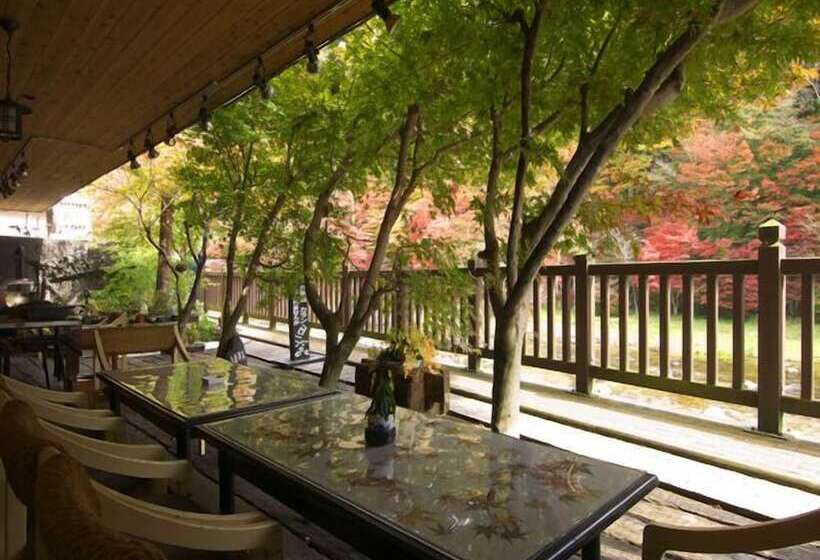 Shiobara Onsen Ryokan Kamiaizuya