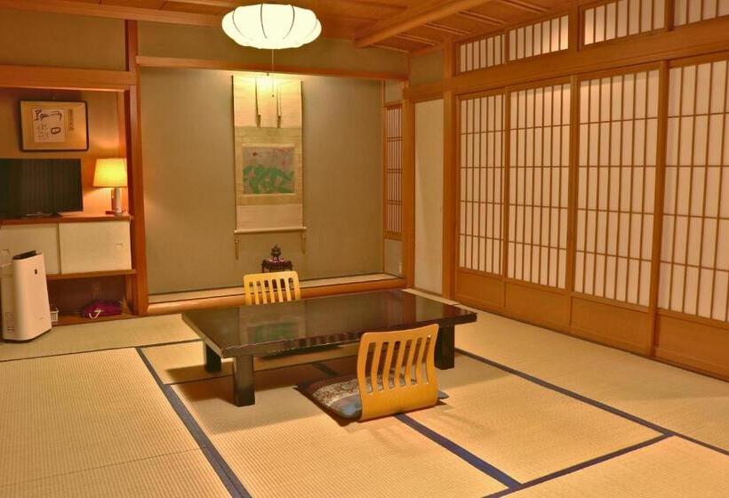 Tsutaya Ryokan