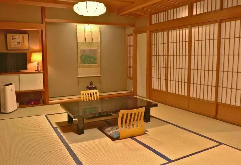 Tsutaya Ryokan