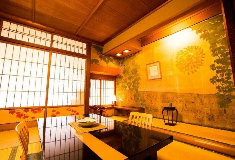 Tsutaya Ryokan
