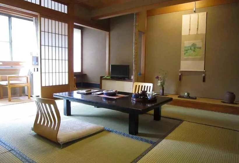 Tsutaya Ryokan