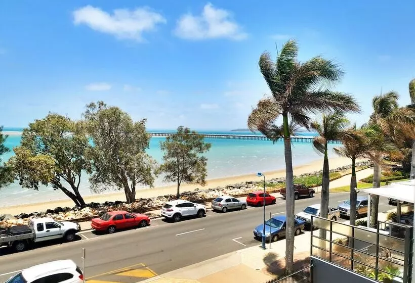 Santalina On Hervey Bay