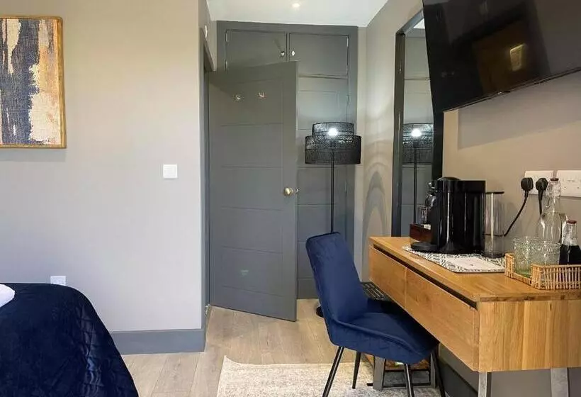 Aamiaismajoitus (B&B) The Old Talbot Hotel Milton Keynes