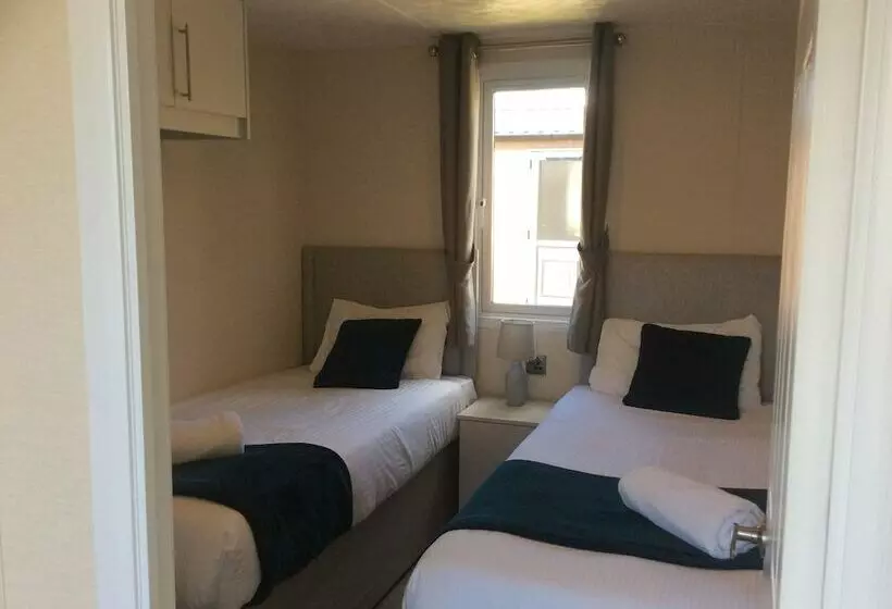 ホテル 2 Bed Luxury Lodge With Hot Tub Allerthorpe York