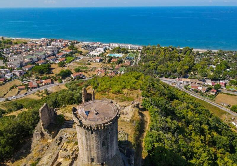 בית מלון כפרי Futura Club Eleamare