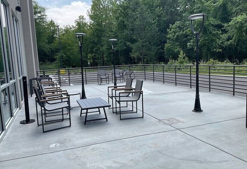 ホテル La Quinta Inn & Suites By Wyndham Manchester Arnold Afb