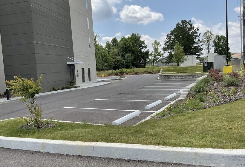 ホテル La Quinta Inn & Suites By Wyndham Manchester Arnold Afb