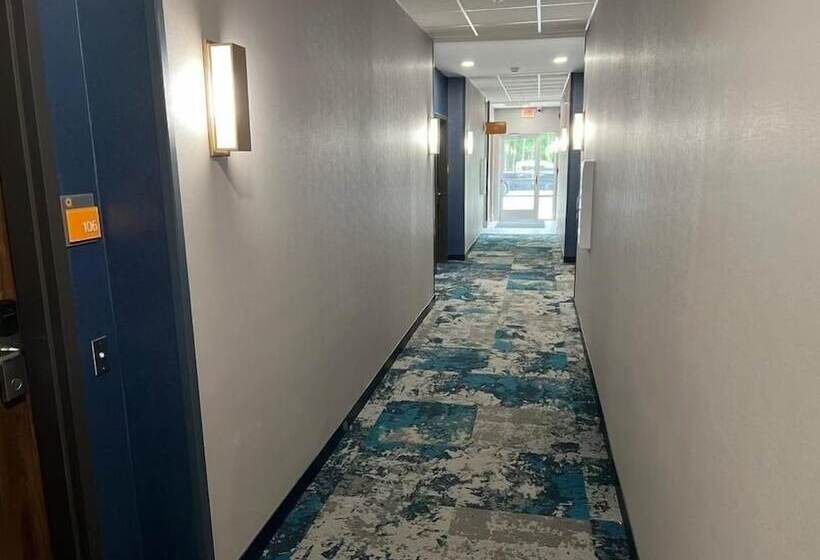ホテル La Quinta Inn & Suites By Wyndham Manchester Arnold Afb