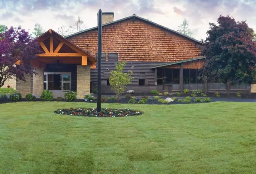 ホテル Lodge At Schroon Lake