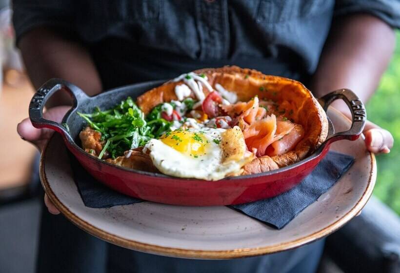 בית מלון כפרי Lodge At Schroon Lake