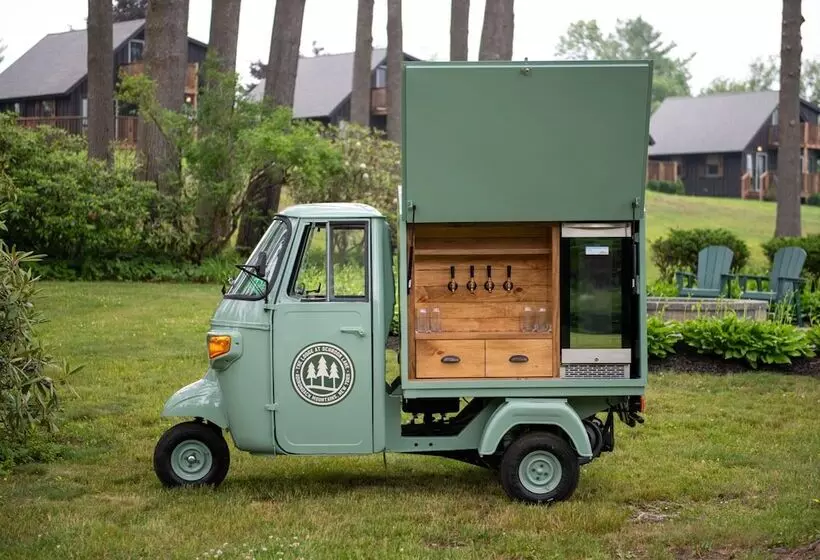 ホテル Lodge At Schroon Lake