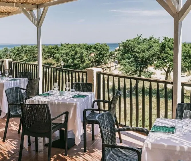 Отель Mclub Del Golfo