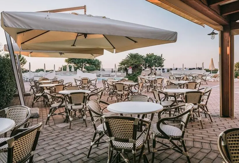 Отель Mclub Del Golfo