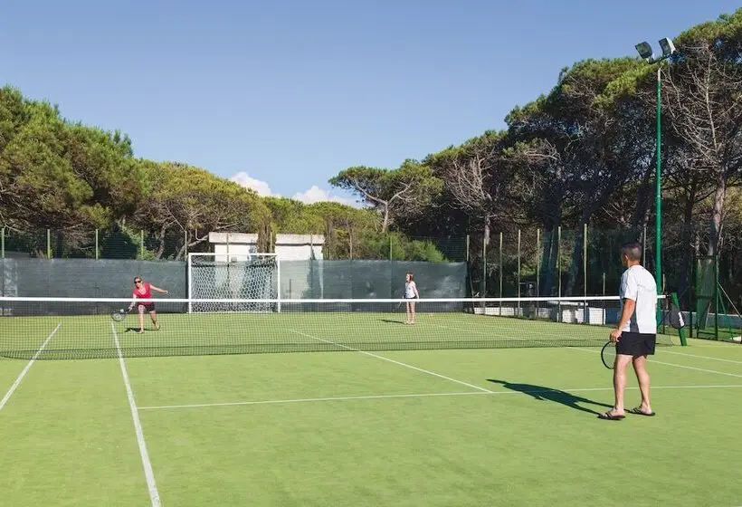 Отель Mclub Del Golfo