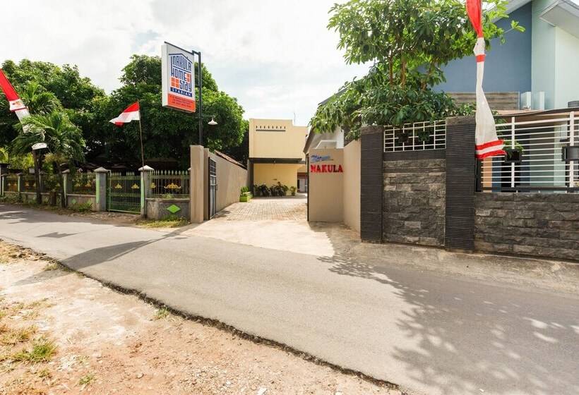 בית מלון כפרי Reddoorz Syariah Near Rsud Tuban