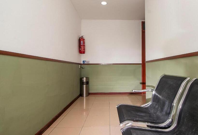 فندق Oyo 90059 Ltk Home