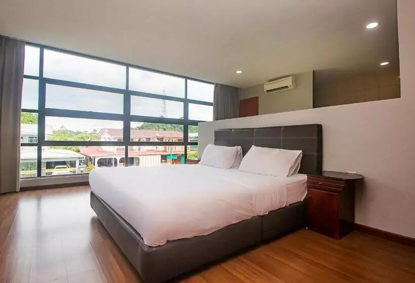 ホテル Oyo 90059 Ltk Home