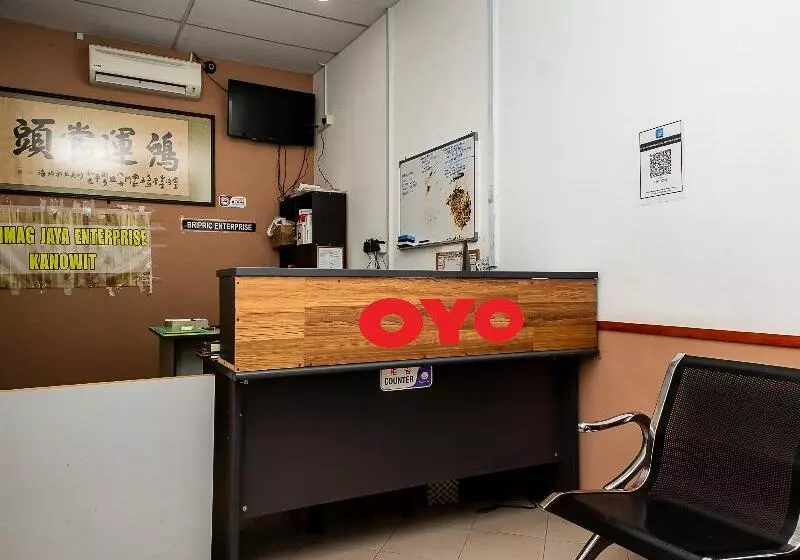 ホテル Oyo 90059 Ltk Home