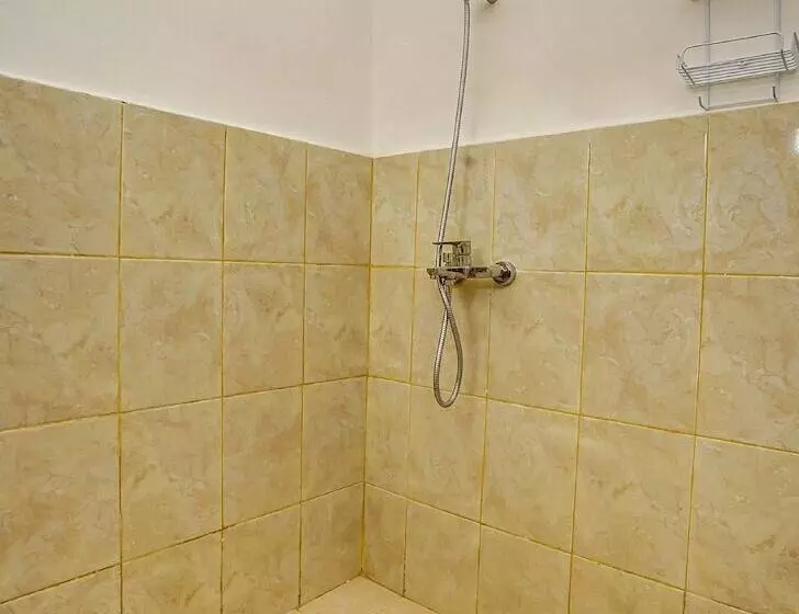 Hotelli Oyo 91055 Homestay Syariah